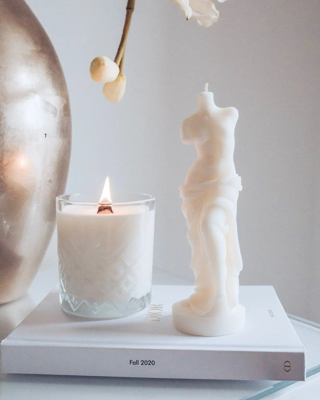 Venus statue scented candle