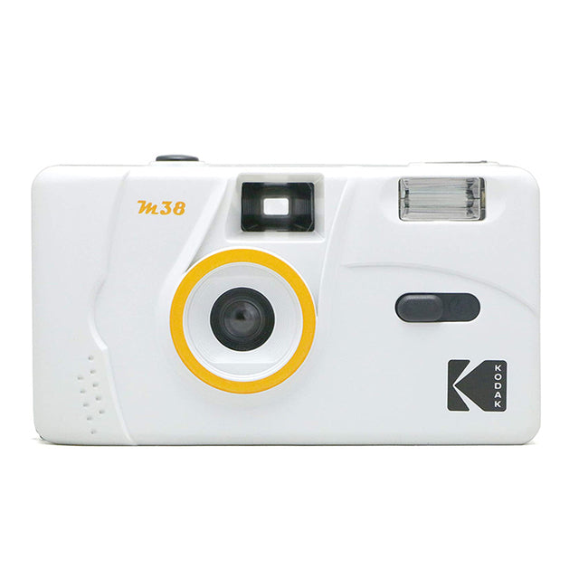 Reusable Kodak film camera, a classic choice for those who love analog photography.